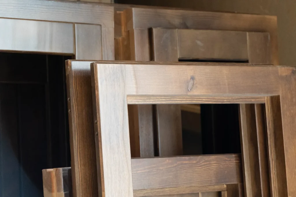 [Marcos de madera para muebles]